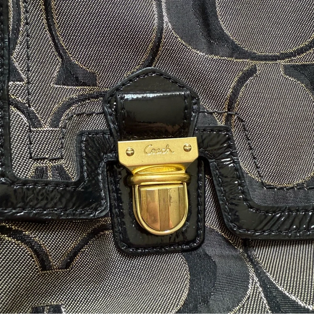 Coach Vintage Black and Grey Signature C Gold Chain and Snap Tote Shoulder Bag - Picture 2 of 15